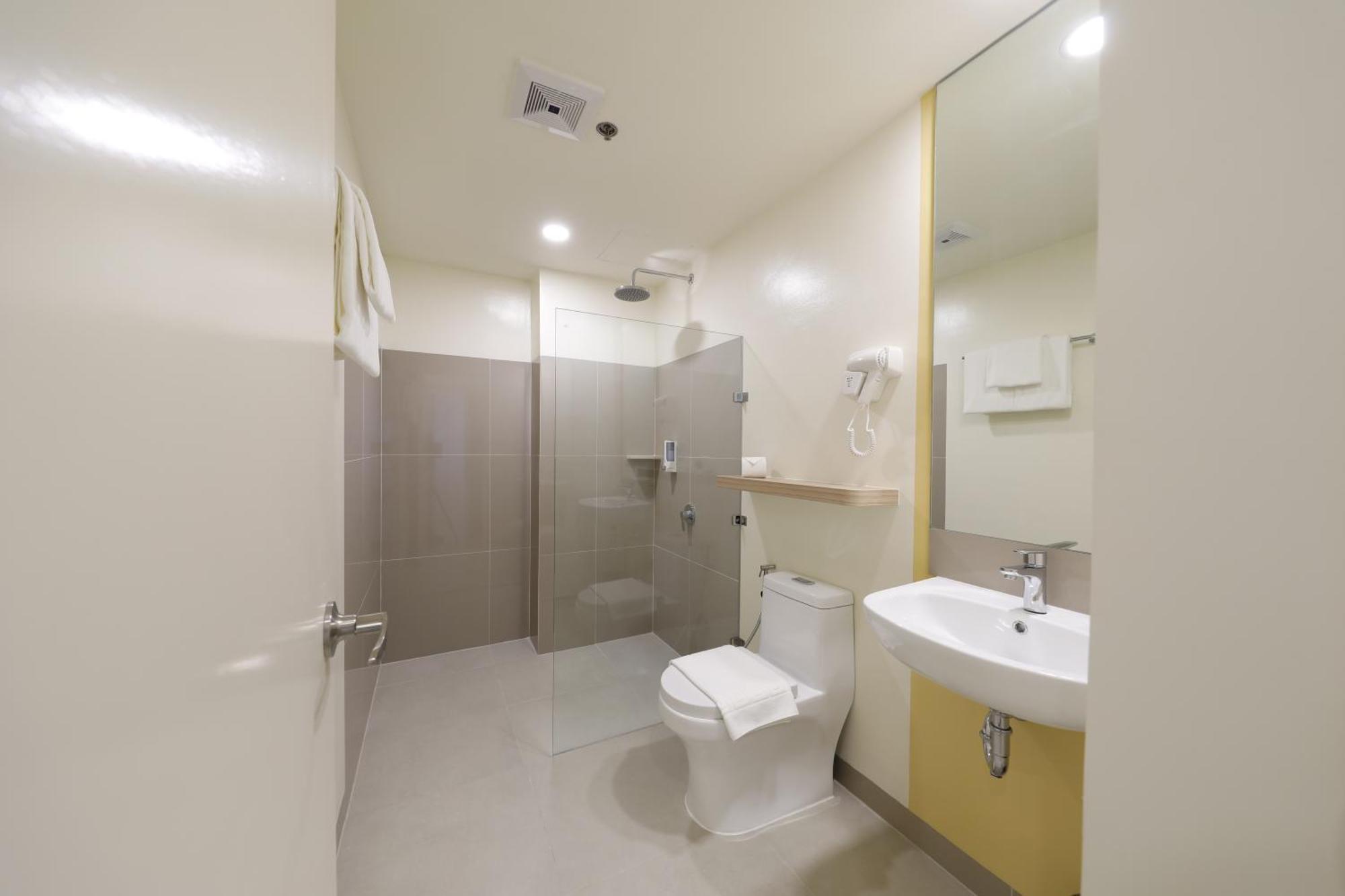 Hop Inn Hotel Cebu City Стая снимка